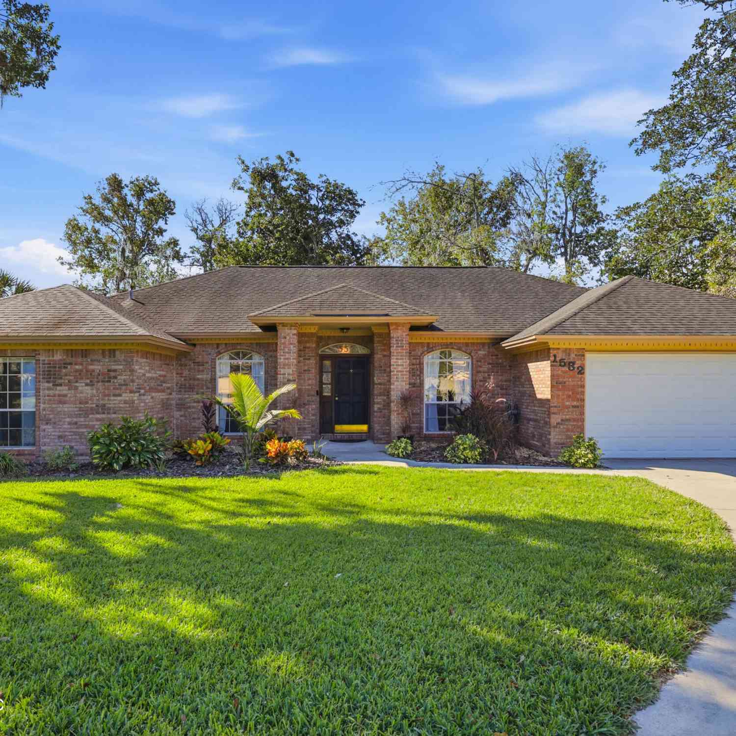 Homes For Sale - 1532 Ashford Oaks Way<br/> Jacksonville Beach, FL 32250