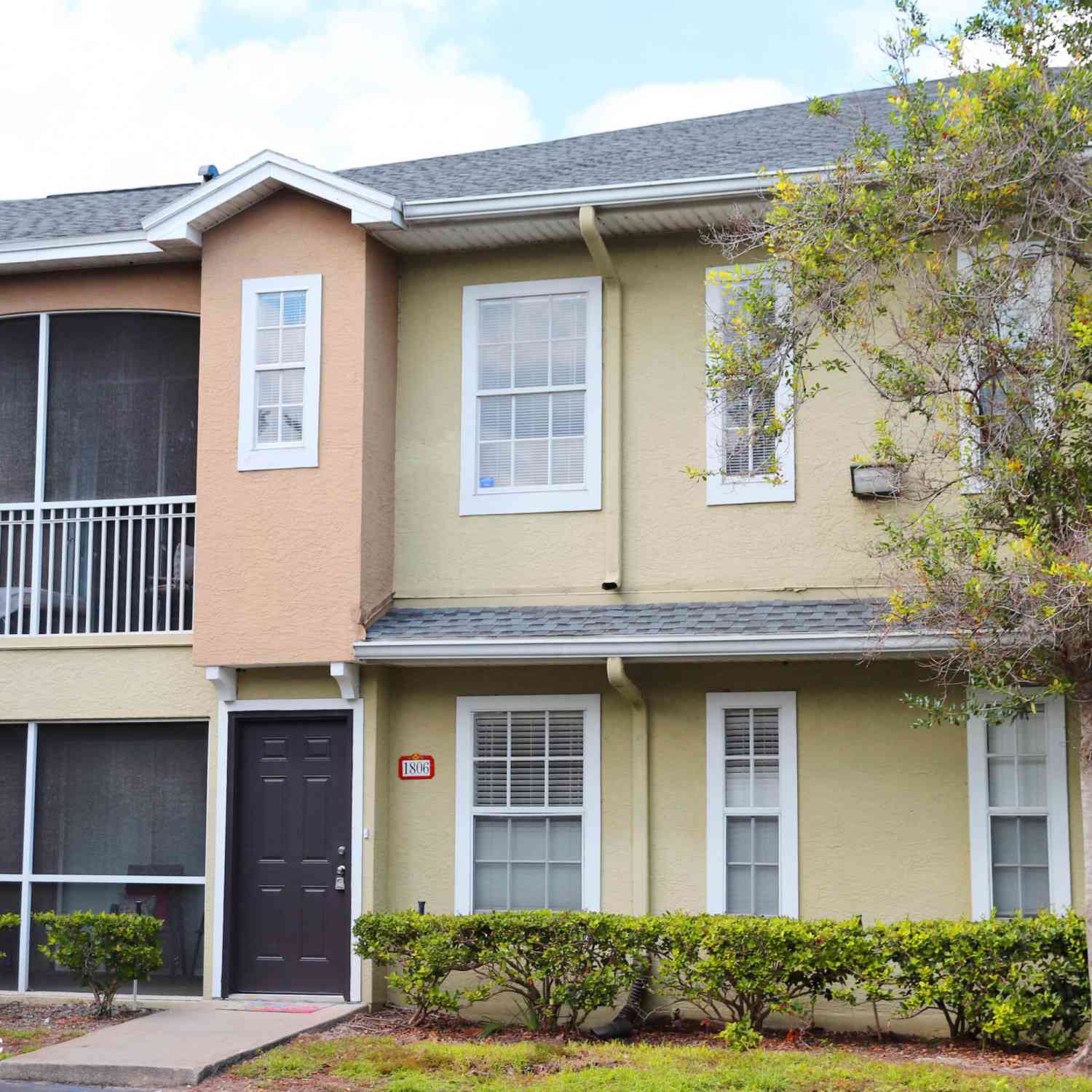 Condo For Sale - 10075 Gate Parkway #1806<br/> Duval County, Jacksonville, FL 32246