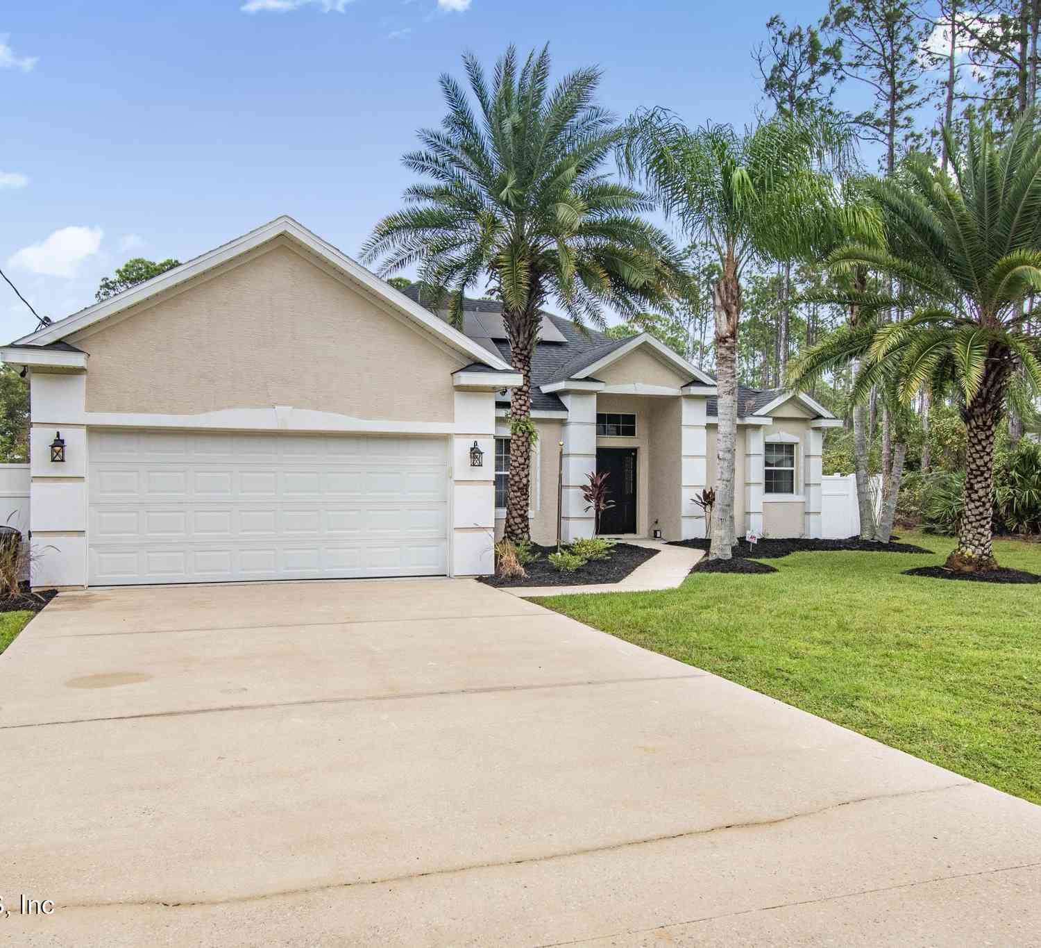 Homes For Sale - 18 Ullman Court<br/> Palm Coast, FL 32164