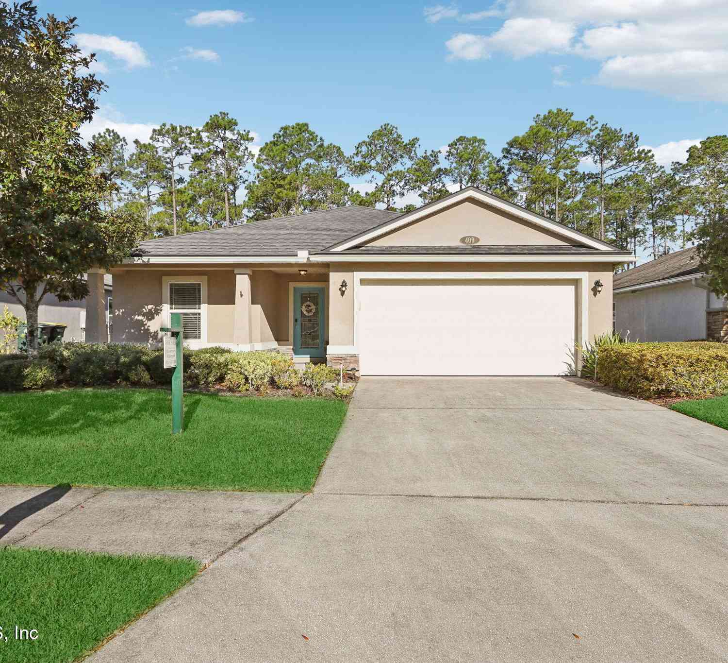 Homes For Sale - 409 Wayfare Lane<br/> Jacksonville, FL 32081