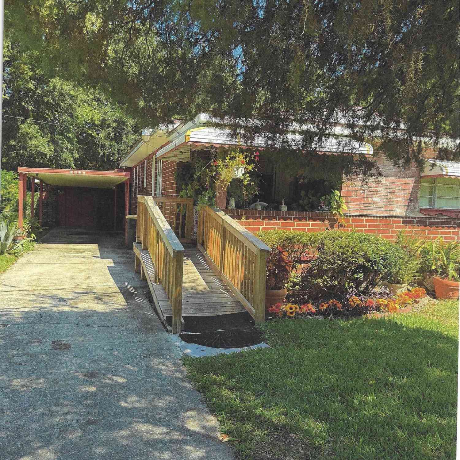 Homes For Sale - 7641 New Kings Road<br/> Jacksonville, FL 32219