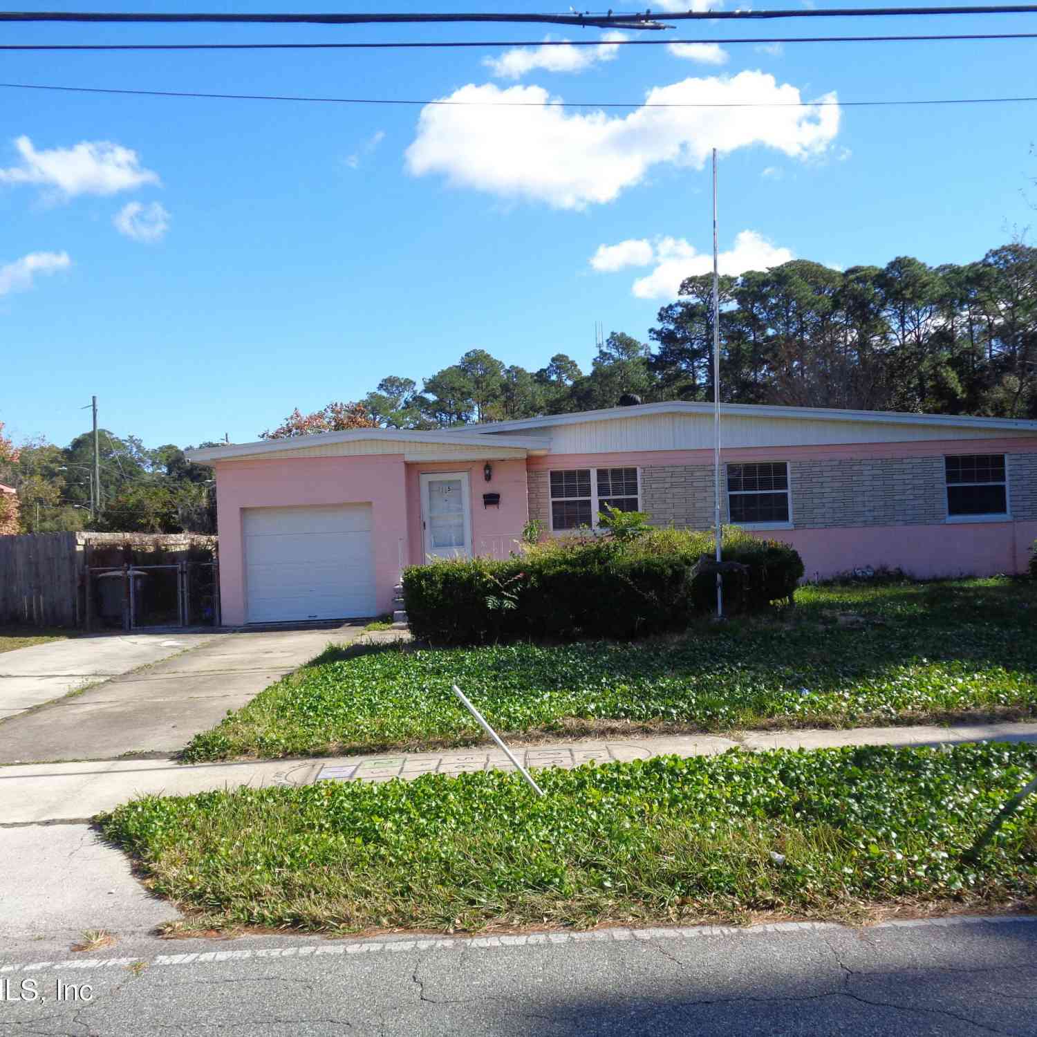 Homes For Sale - 2115 East Road<br/> Jacksonville, FL 32216