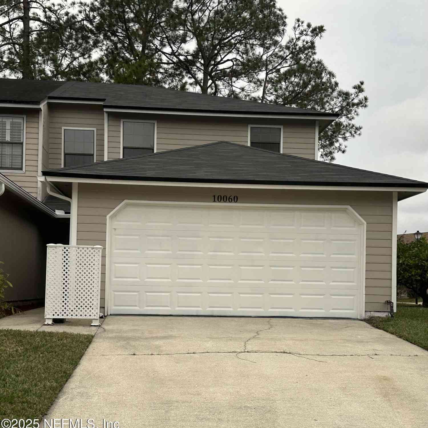 Homes For Sale - 10060 Hidden Branch Drive<br/> Duval County, Jacksonville, FL 32257