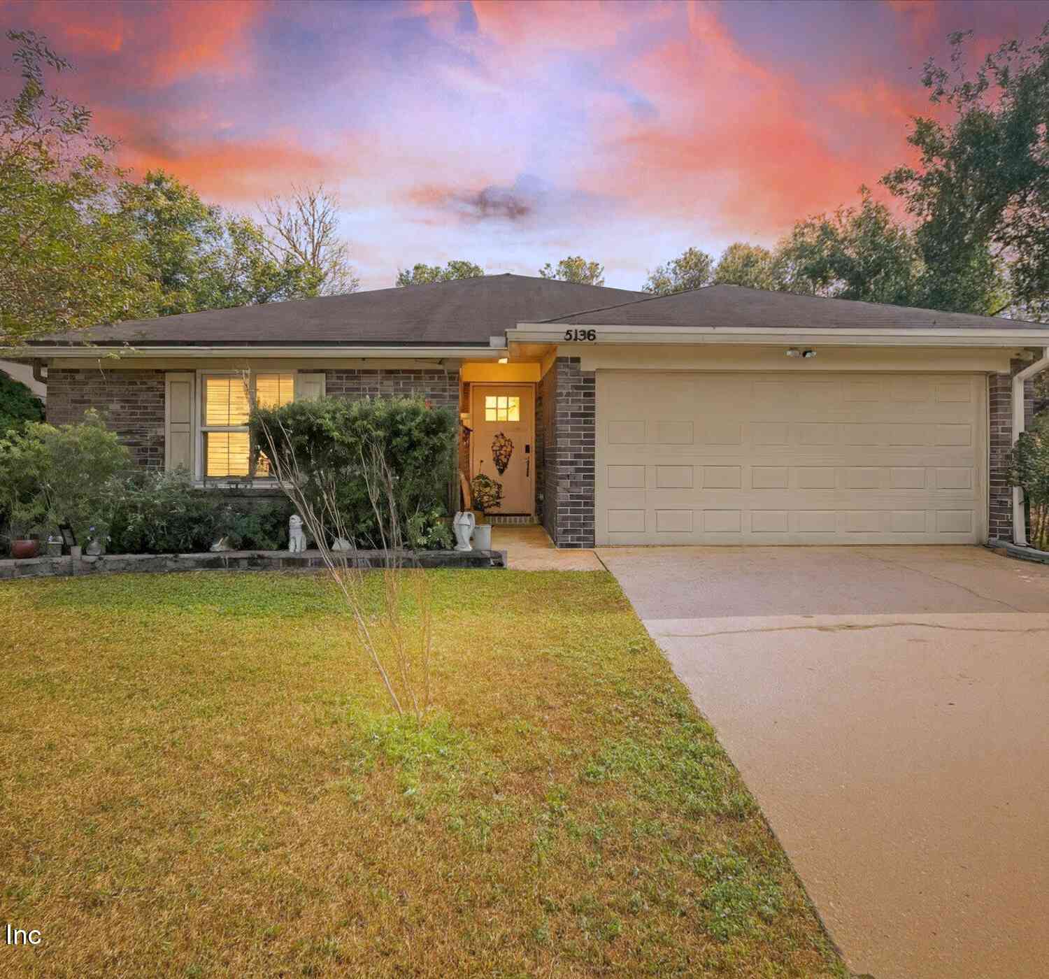 Homes For Sale - 5136 Big Forest Lane<br/> Duval County, Jacksonville, FL 32210
