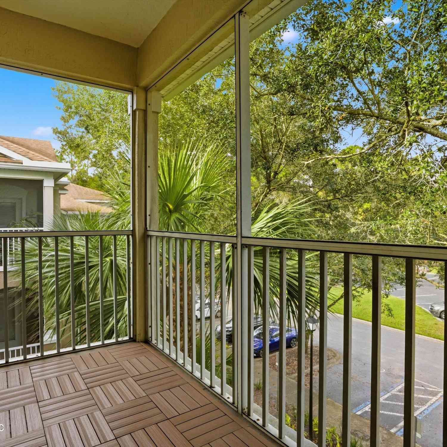 Condo For Sale - 10550 Baymeadows Road #130<br/> Duval County, Jacksonville, FL 32256