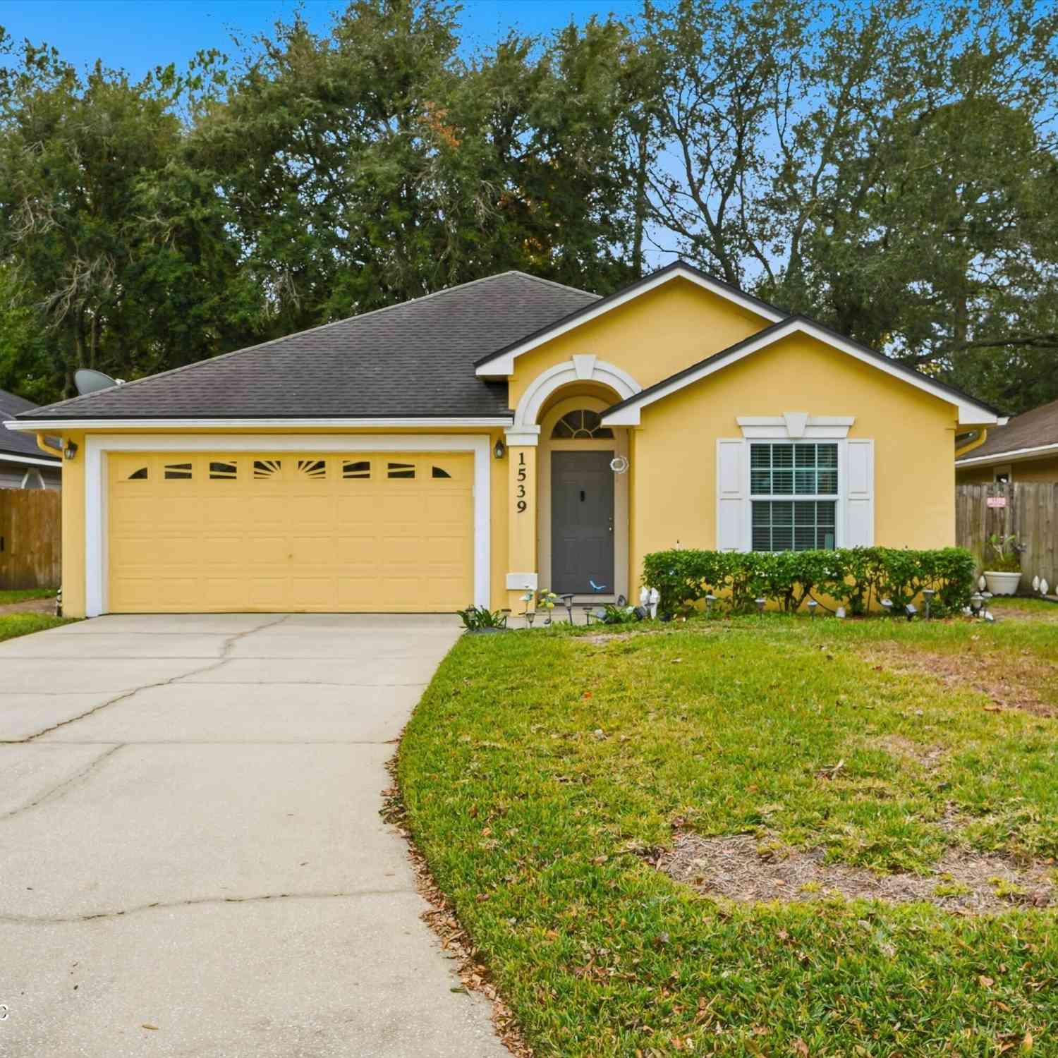 Homes For Sale - 1539 Beecher Lane<br/> Orange Park, FL 32073