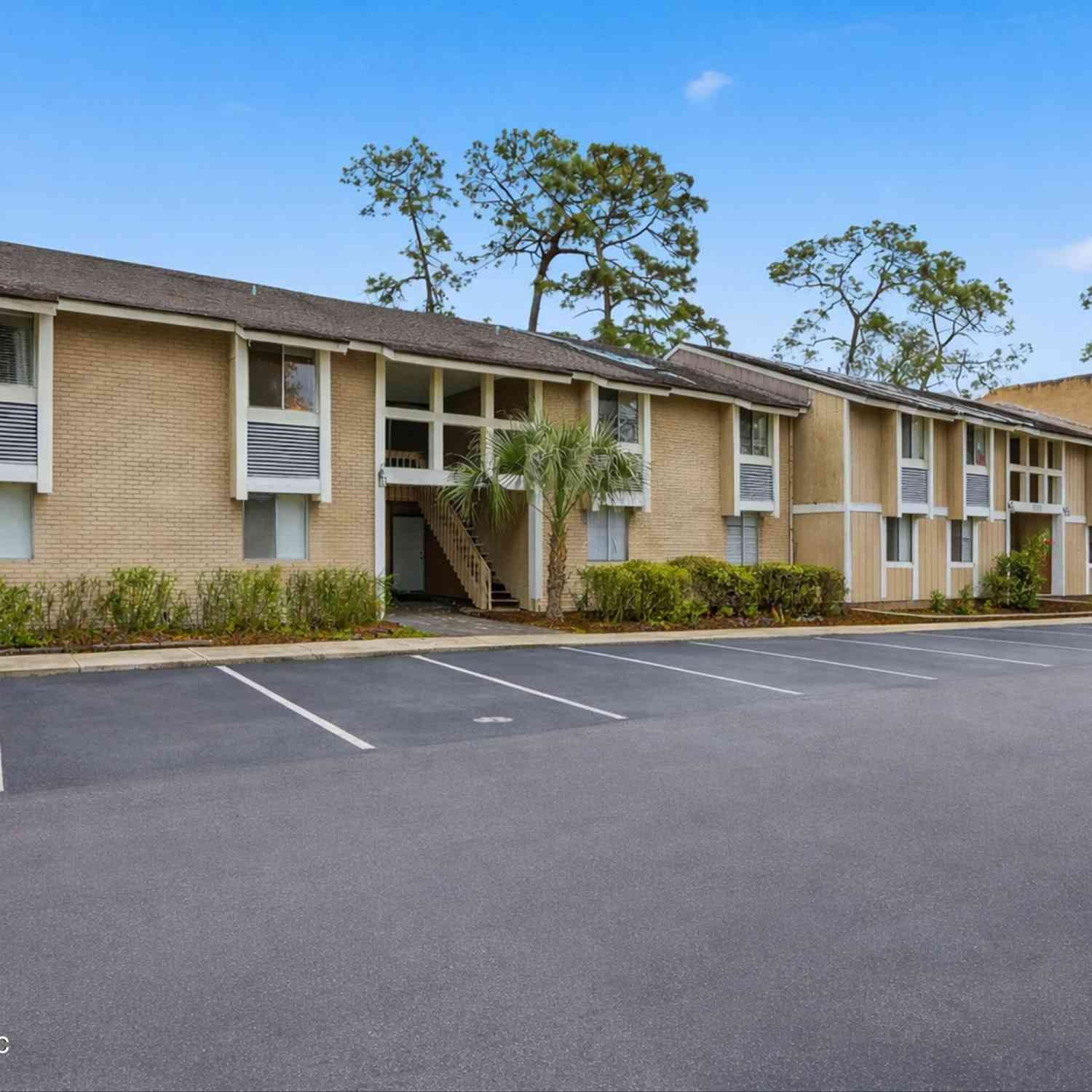 Condo For Sale - 8849 S Old Kings Road #168<br/> Duval County, Jacksonville, FL 32257