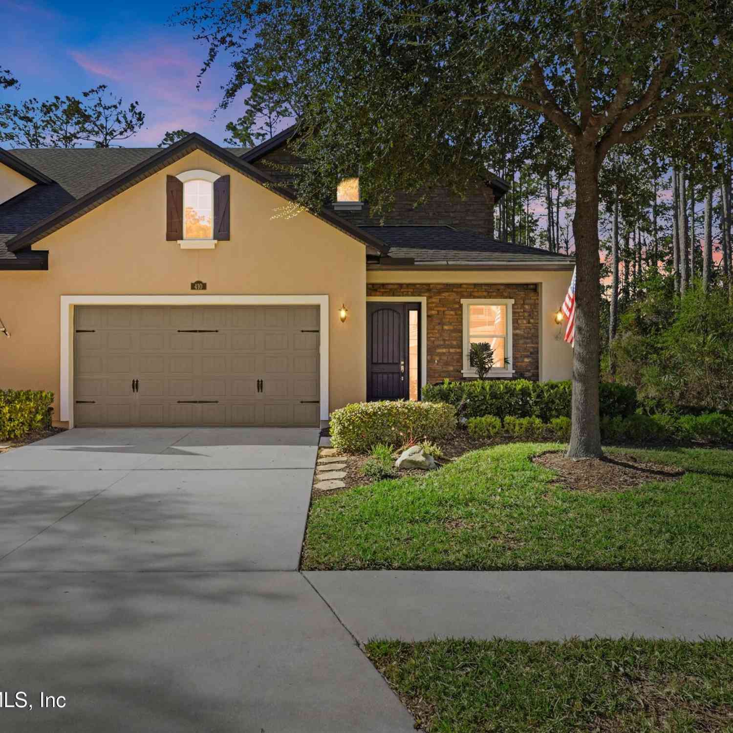 Homes For Sale - 410 Wingstone Drive<br/> Jacksonville, FL 32081
