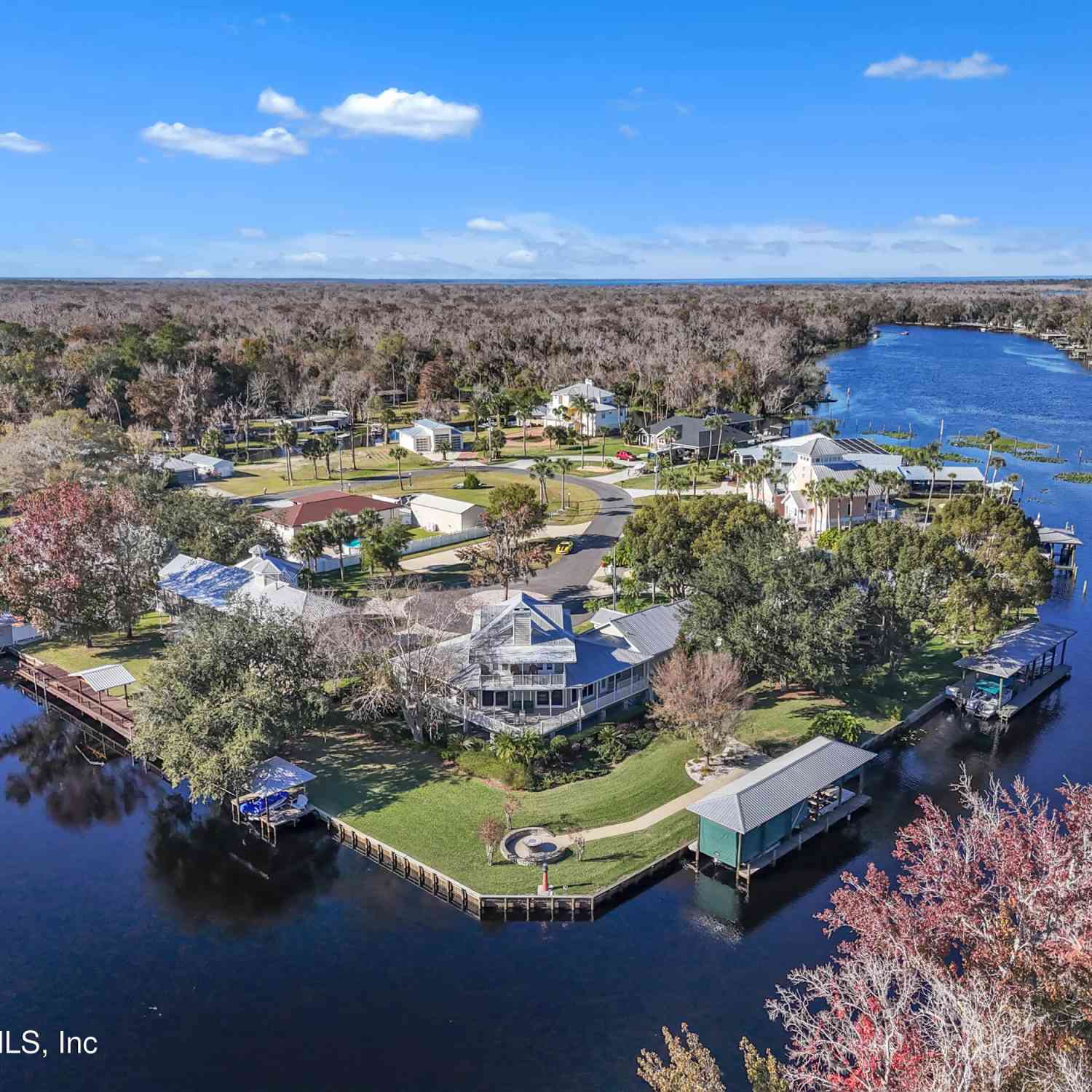 Homes For Sale - 56633 Otter Rd Road<br/> Lake County, Astor, FL 32102