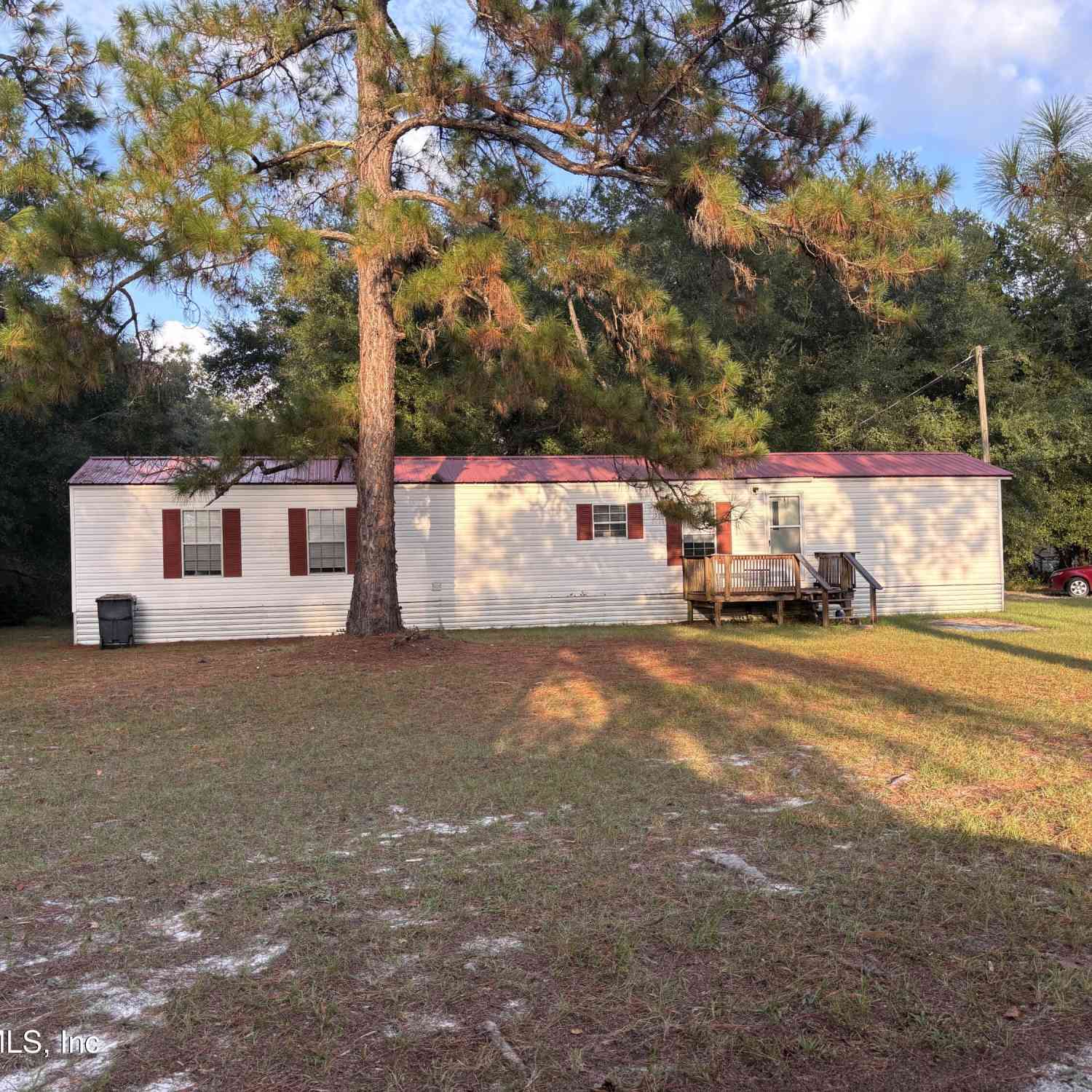 Mobile Home For Rent - 86266 Weldon Avenue<br/> Yulee, FL 32097