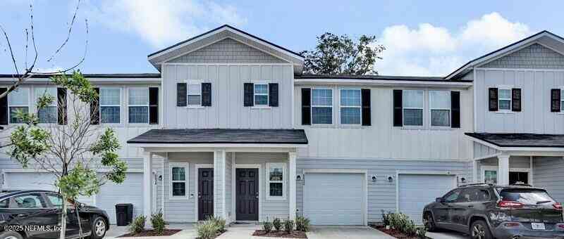 Condo For Sale - 6035 Carolines Court<br/> Duval County, Jacksonville, FL 32277