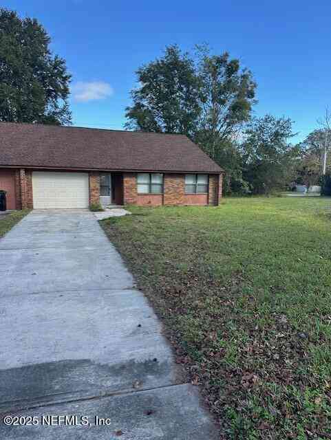 Multifamily For Rent - 1693 Dogwood Circle<br/> Middleburg, FL 32068