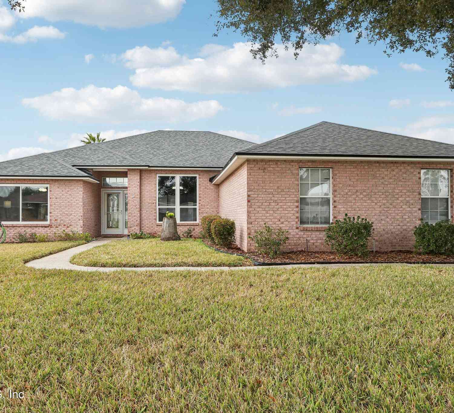 Homes For Sale - 2390 Mallory Hills Road<br/> Jacksonville, FL 32221