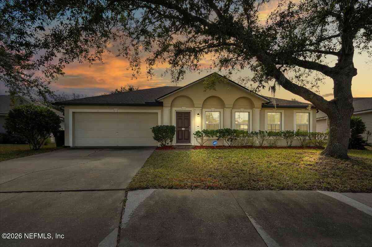 Homes For Sale - 9366 Thunderbolt Drive<br/> Jacksonville, FL 32221