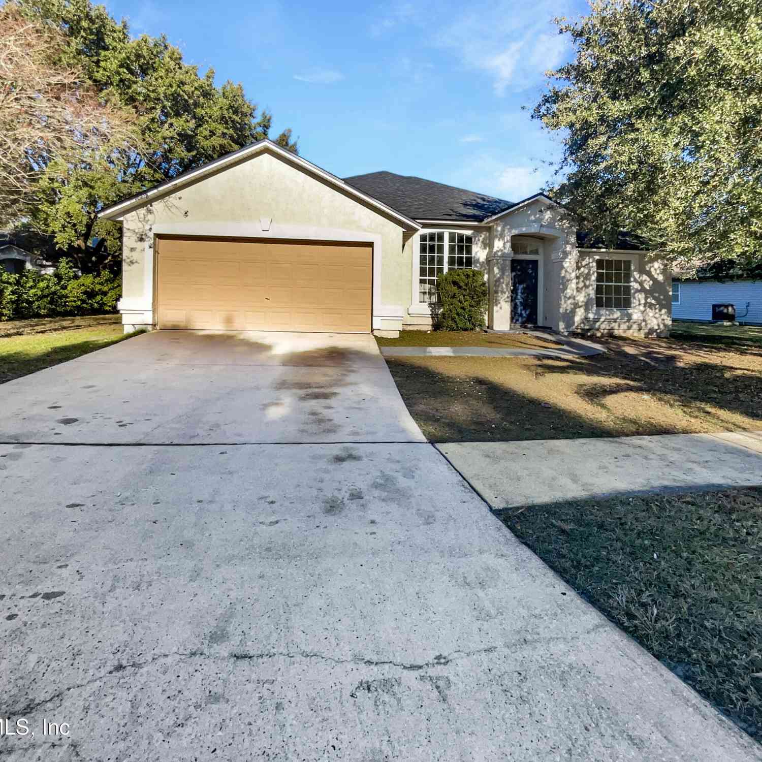 Homes For Sale - 6891 Clinton Corners Drive<br/> Jacksonville, FL 32222
