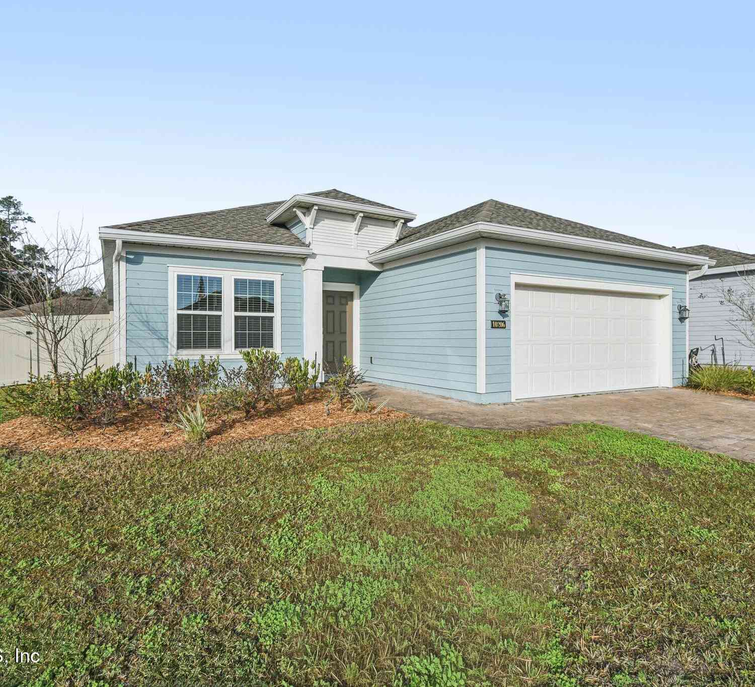 Homes For Sale - 10206 Lebron Court<br/> Jacksonville, FL 32218