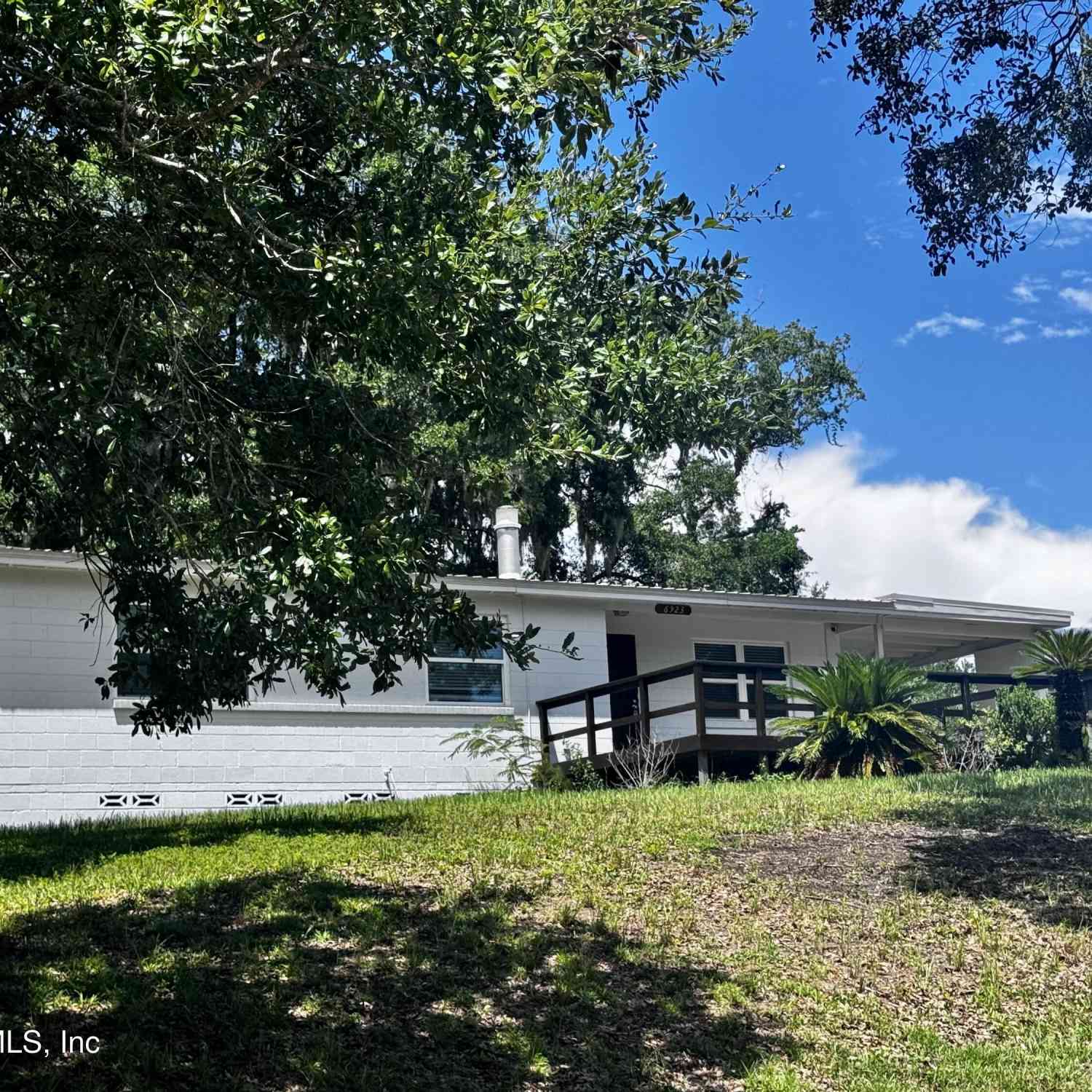 Homes For Sale - 6923 Gaillardia Road<br/> Jacksonville, FL 32211