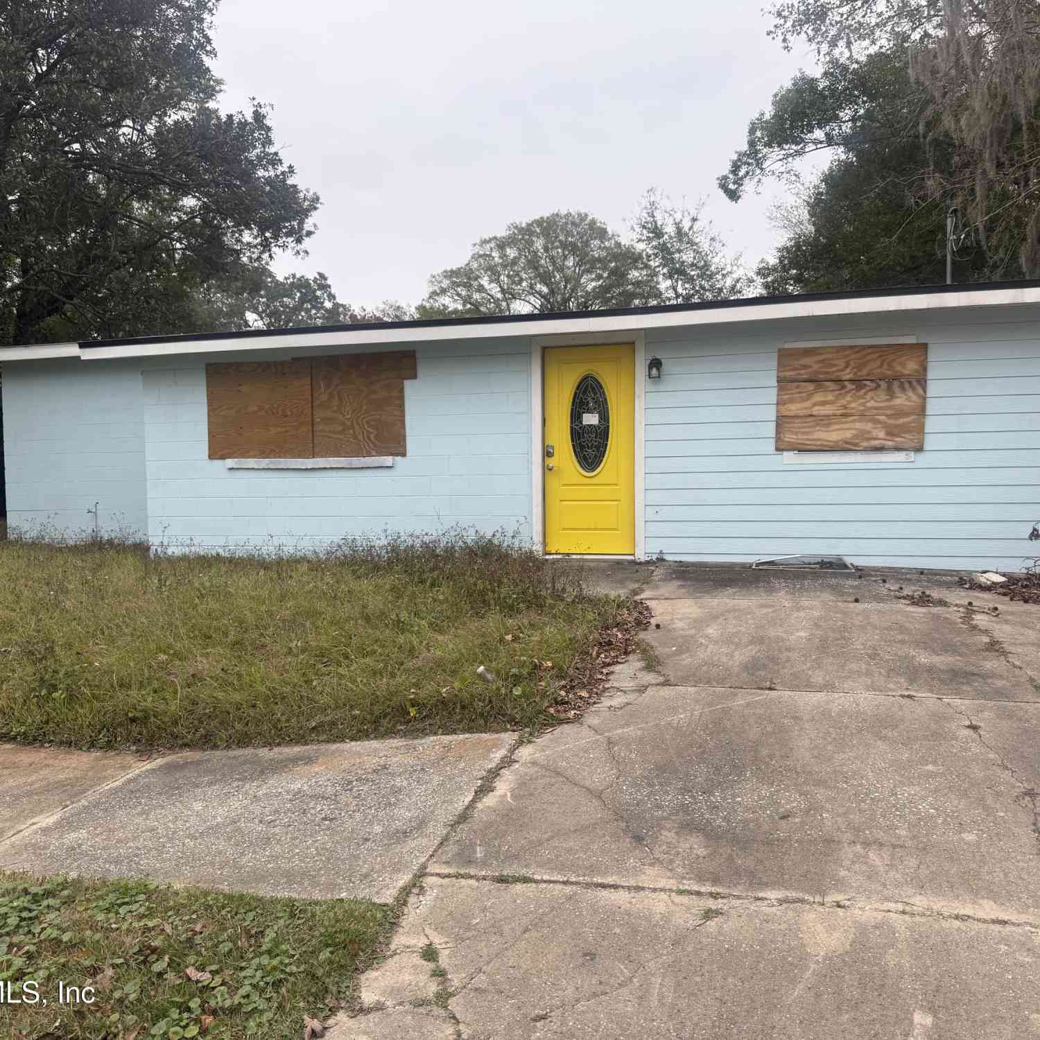 Homes For Sale - 3805 Leonard Circle<br/> Jacksonville, FL 32209