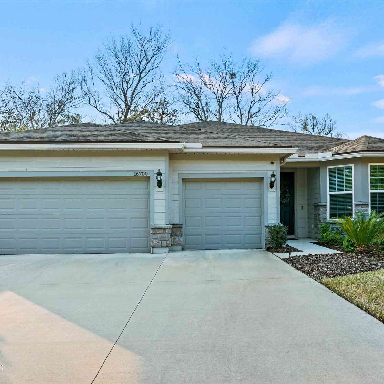 Homes For Sale - 16700 Cody Creek Court<br/> Jacksonville, FL 32226