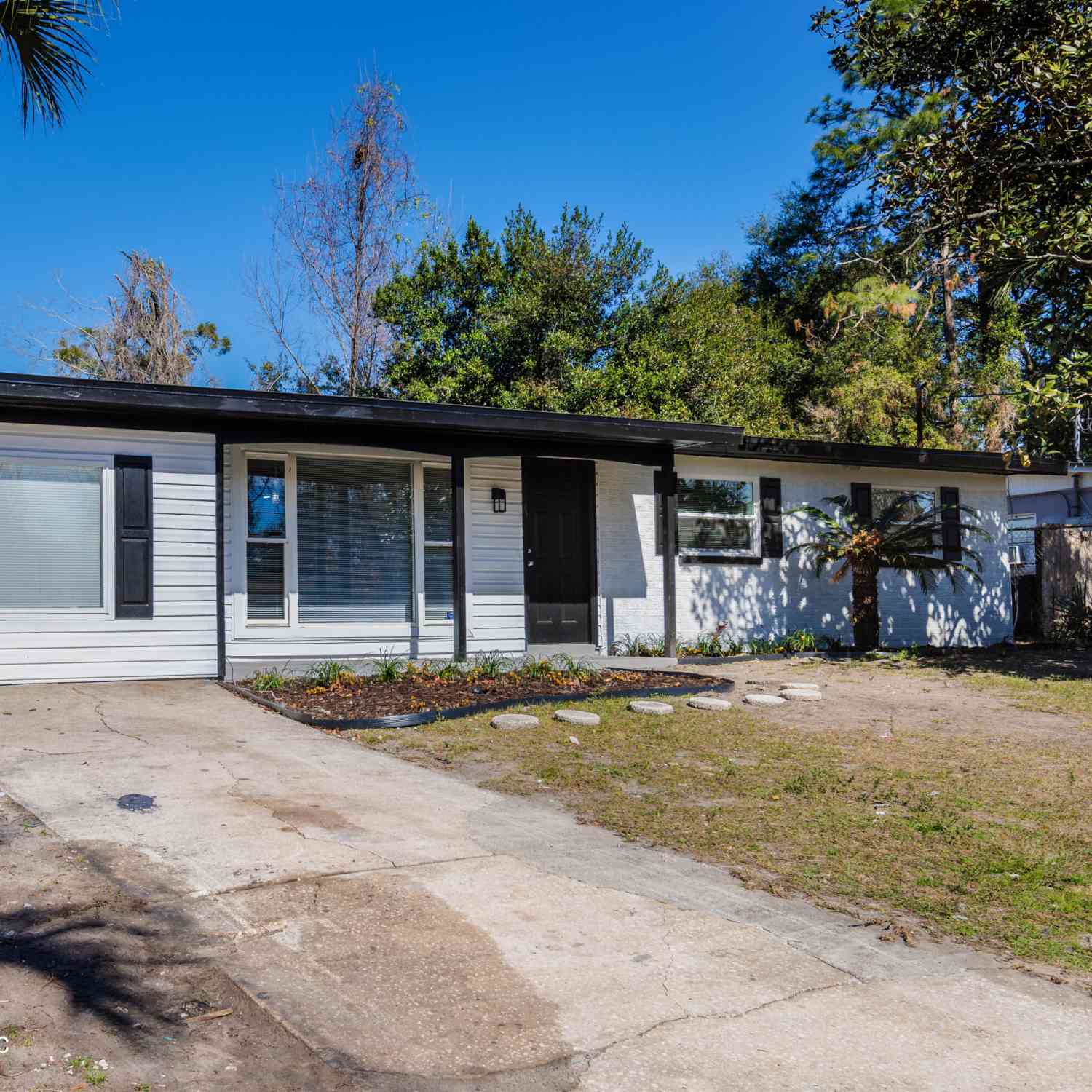 Condo For Sale - 203 Rio Road<br/> Duval County, Jacksonville, FL 32218