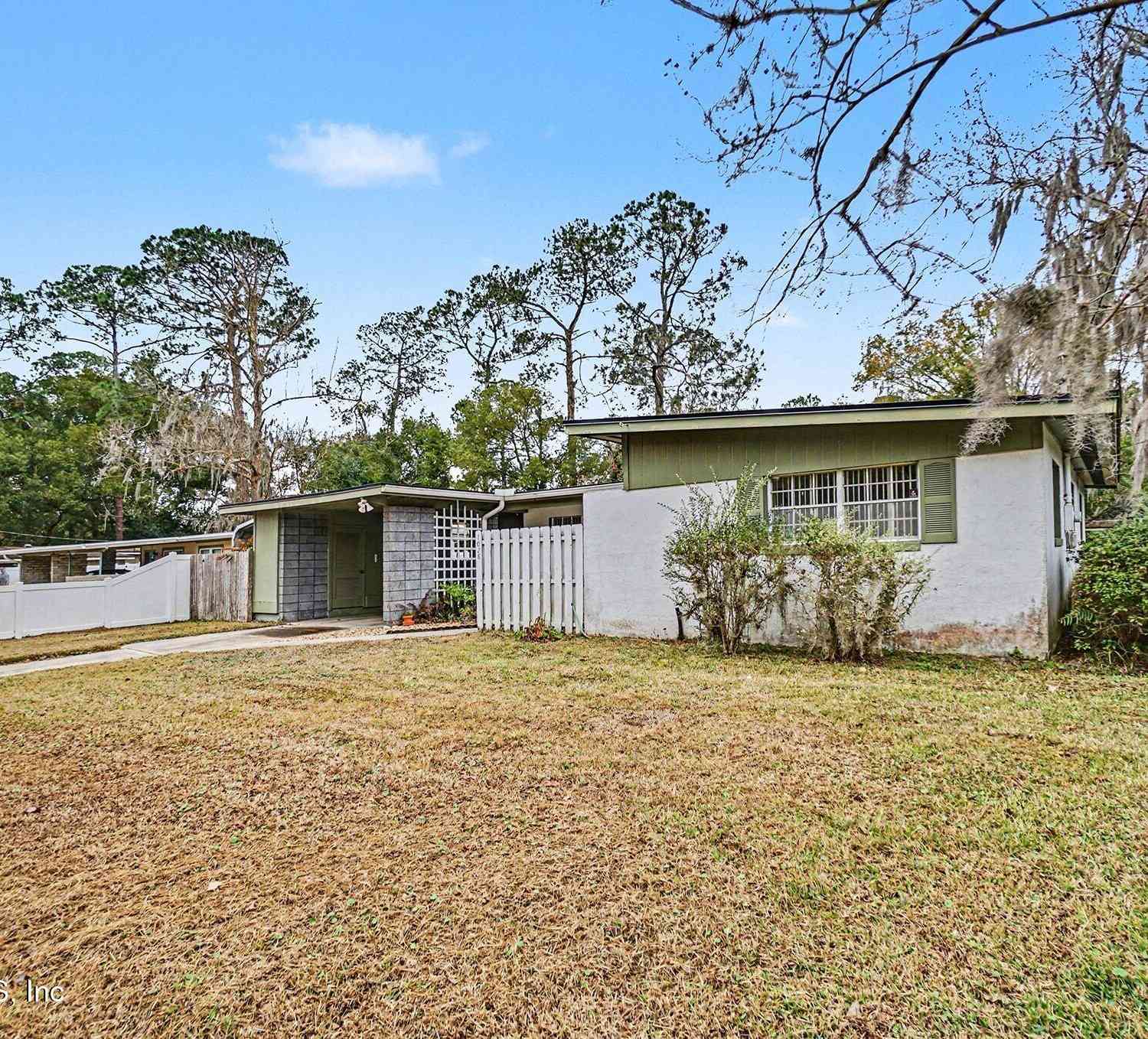Homes For Sale - 1028 Legay Avenue<br/> Jacksonville, FL 32205