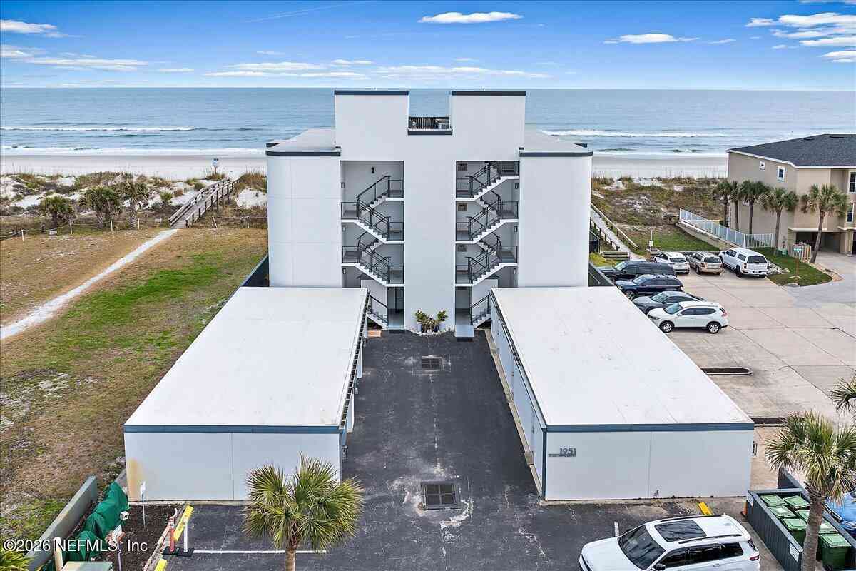 Condo For Sale - 1951 Ocean Drive #1A<br/> Jacksonville Beach, FL 32250