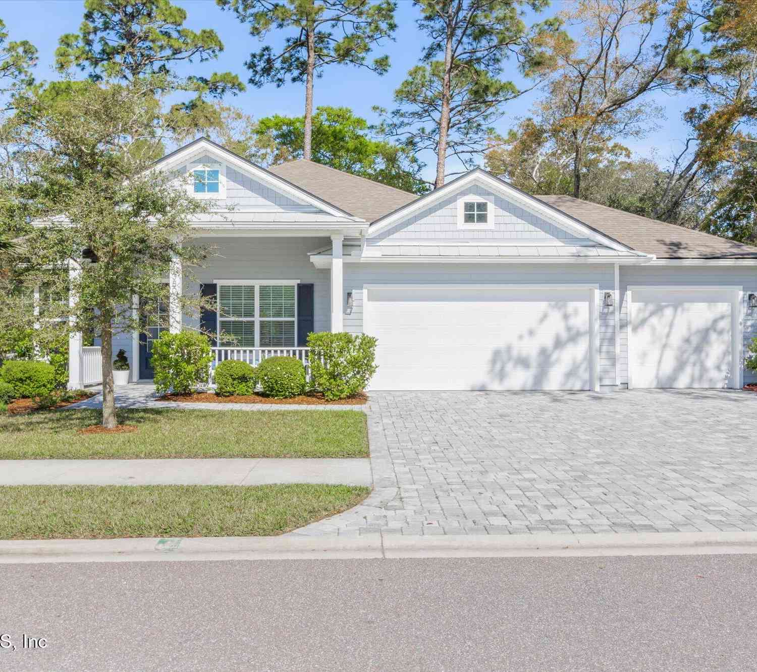 Homes For Sale - 13801 Hidden Oaks Lane<br/> Jacksonville, FL 32225