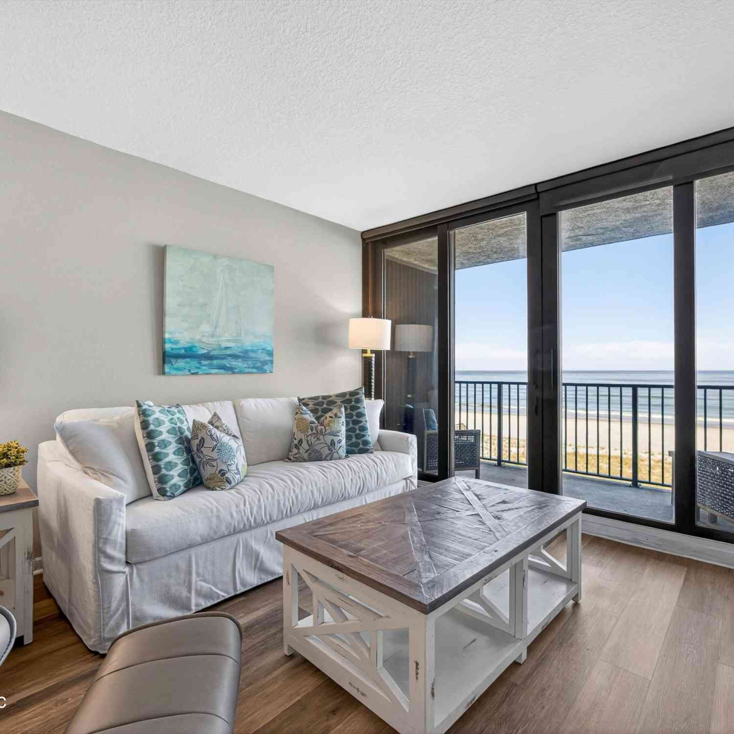 Condo For Rent - 601 1st Street #4C<br/> Jacksonville Beach, FL 32250
