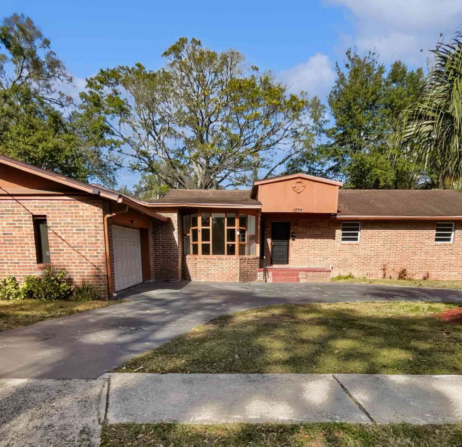 Homes For Sale - 1575 W 33rd Street<br/> Jacksonville, FL 32209