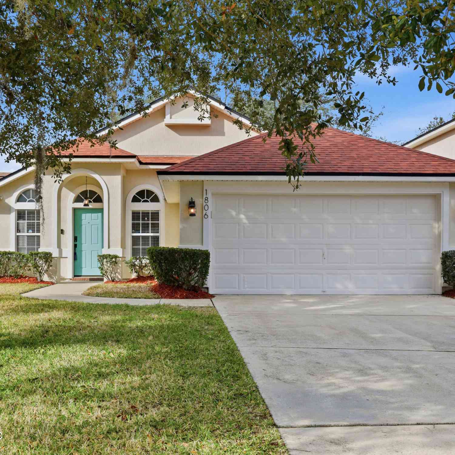 Homes For Sale - 1806 Forest Creek Drive<br/> Jacksonville, FL 32225