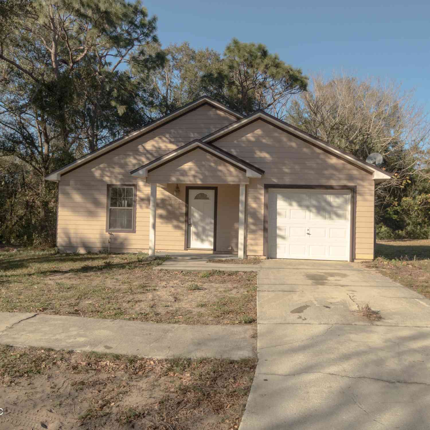 Homes For Sale - 10653 Prim Drive<br/> Jacksonville, FL 32225