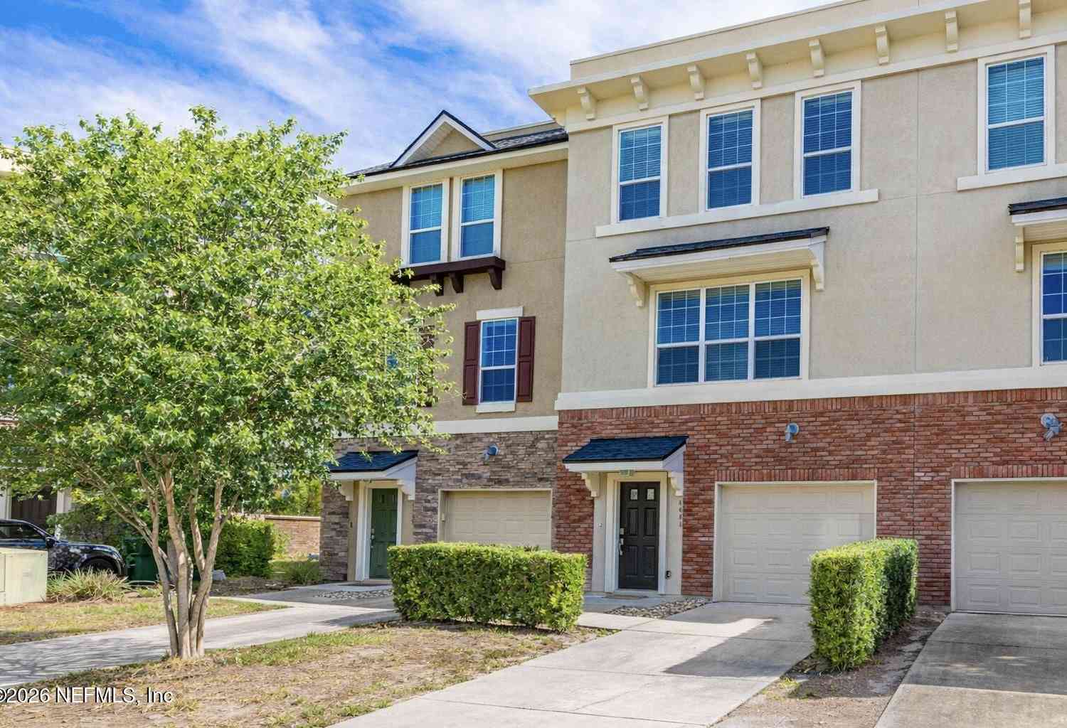 Townhouse For Sale - 4401 Ellipse Drive<br/> Jacksonville, FL 32246
