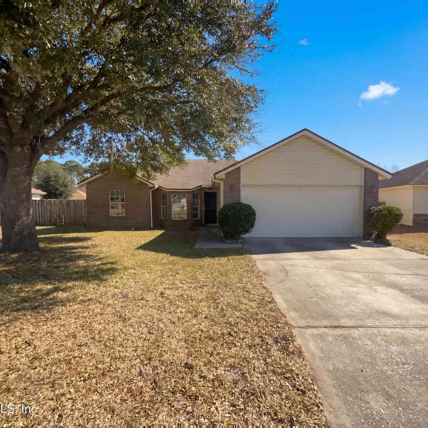 Homes For Sale - 2158 Joseph Hewes Court<br/> Orange Park, FL 32073