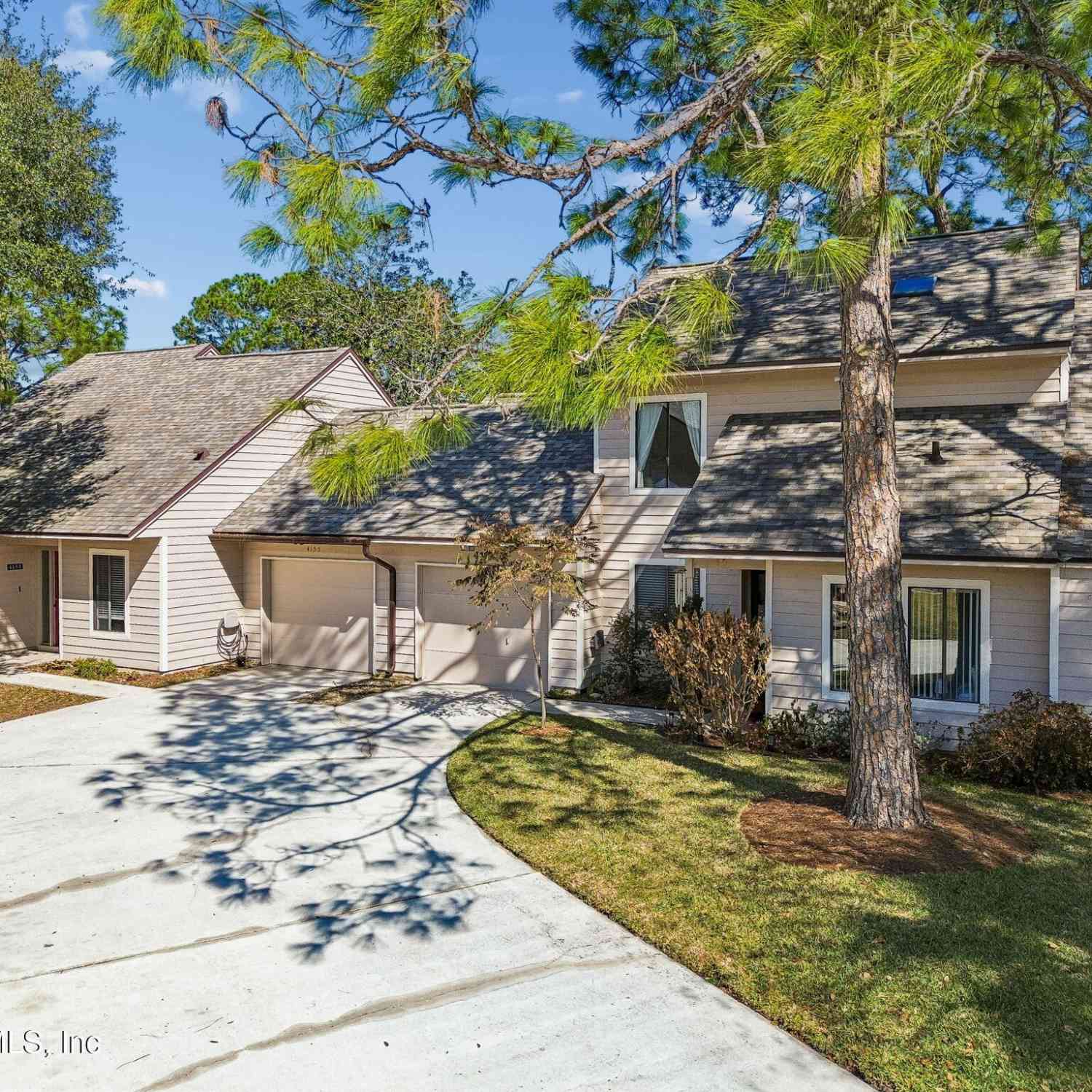 Townhouse For Sale - 4161 Rollingwood Court<br/> Jacksonville, FL 32257