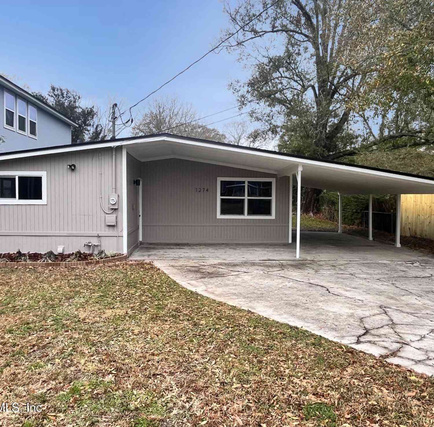 Homes For Sale - 1274 Lake Shore Boulevard<br/> Jacksonville, FL 32205