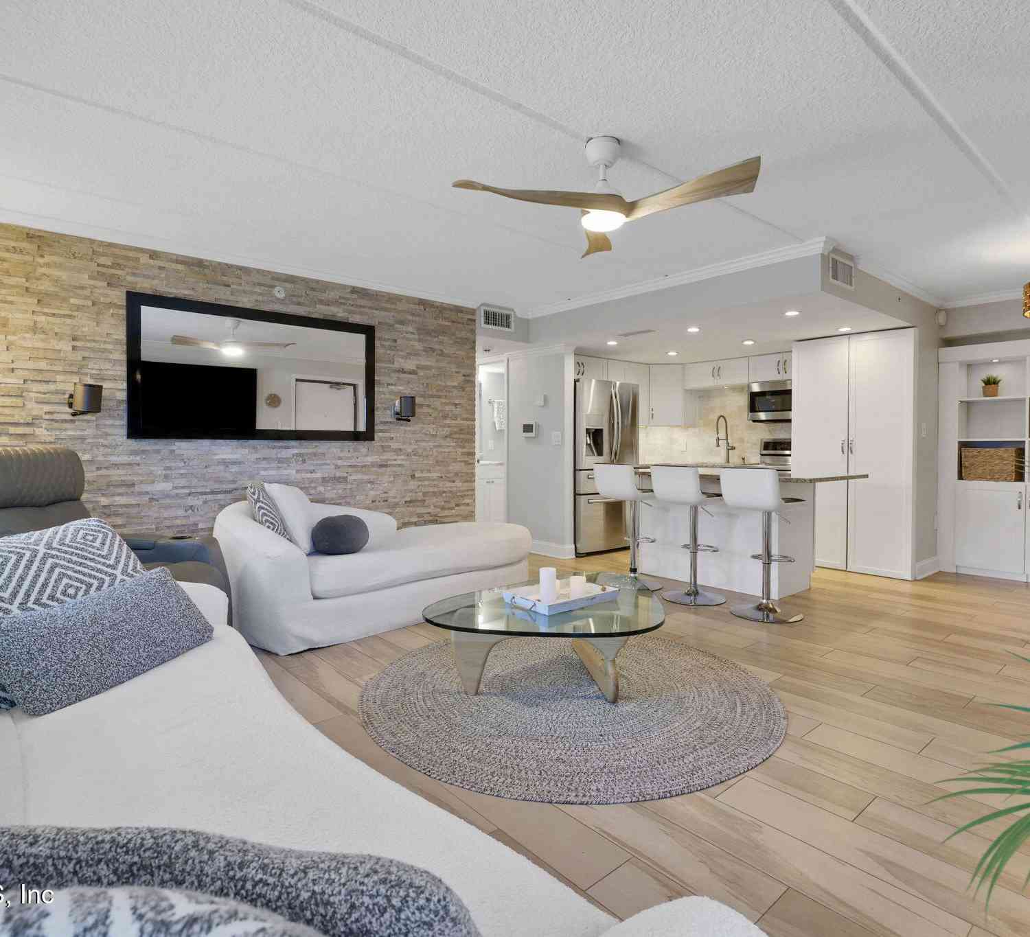 Condo For Sale - 411 1st Street #202<br/> Jacksonville Beach, FL 32250