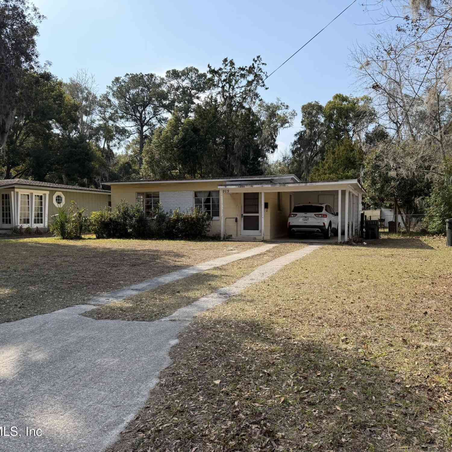 Homes For Sale - 809 N Cypress Avenue<br/> Clay County, Green Cove Springs, FL 32043