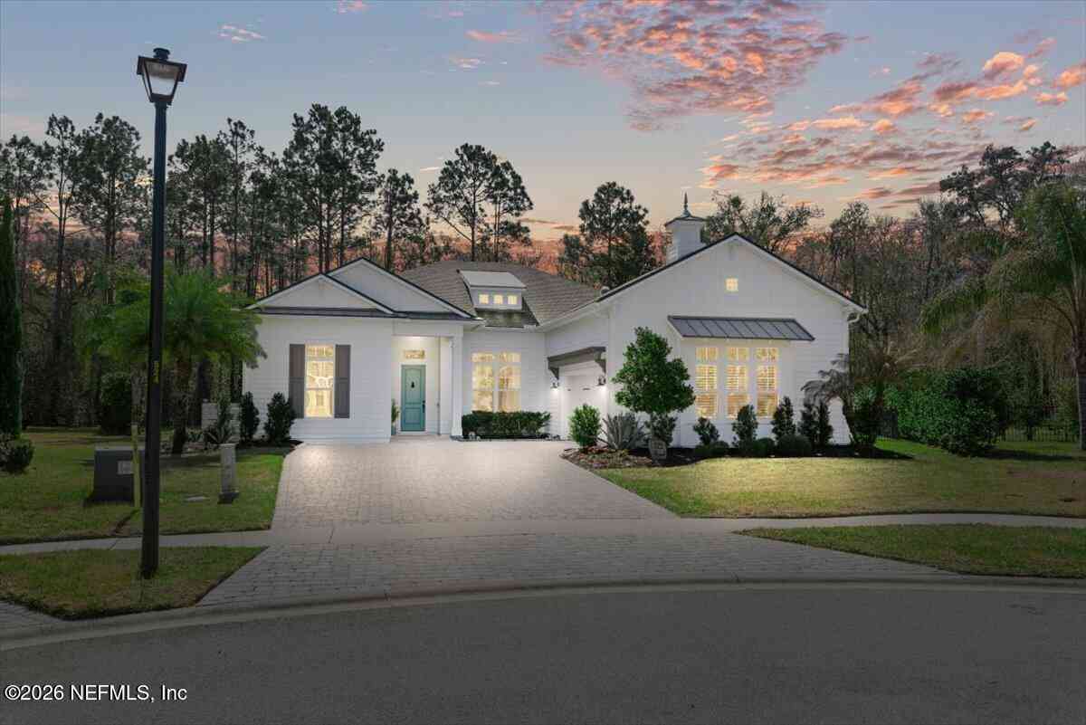 Homes For Sale - 522 Freshwater Drive<br/> St. Johns, FL 32259