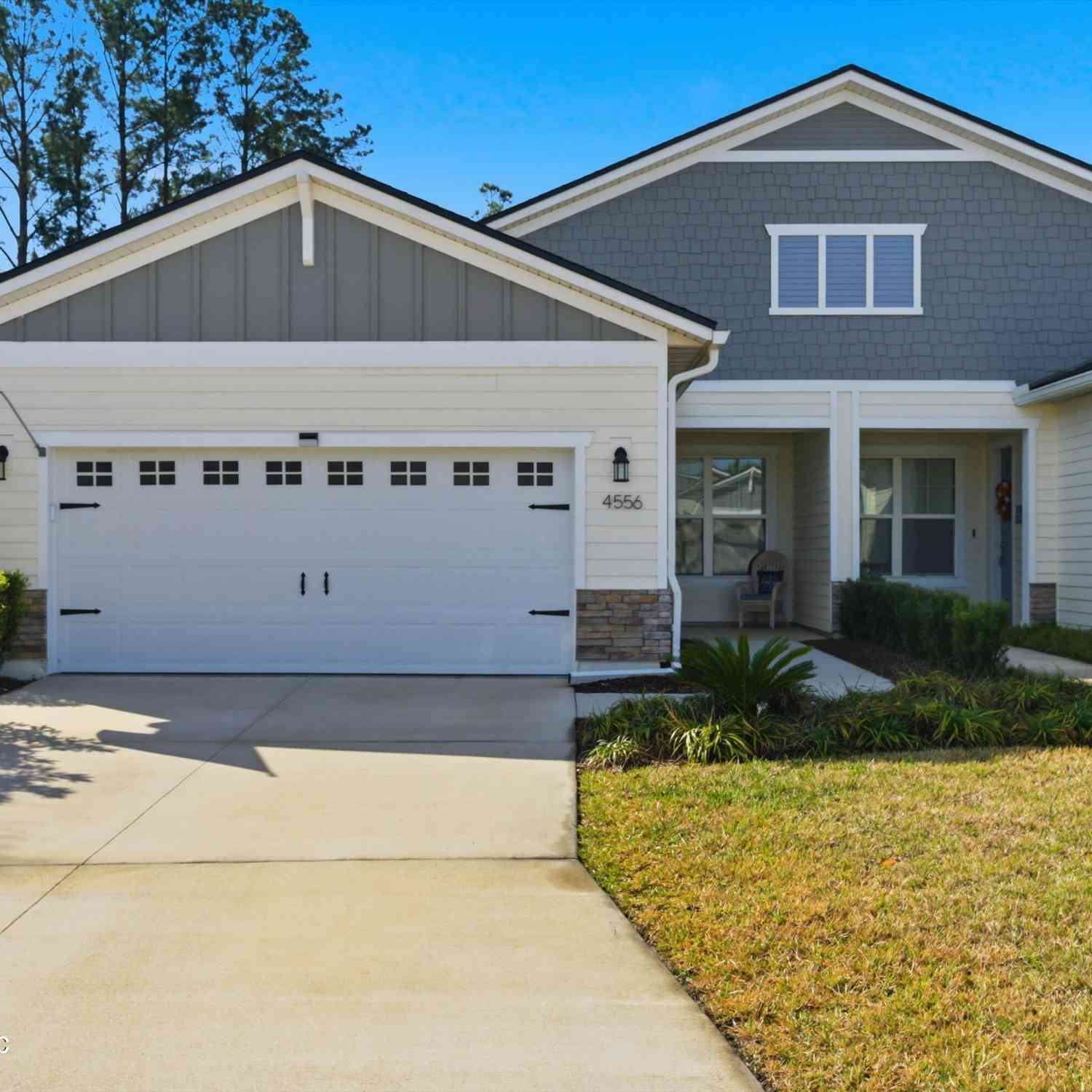 Townhouse For Sale - 4556 Sun Garden Drive<br/> Jacksonville, FL 32257