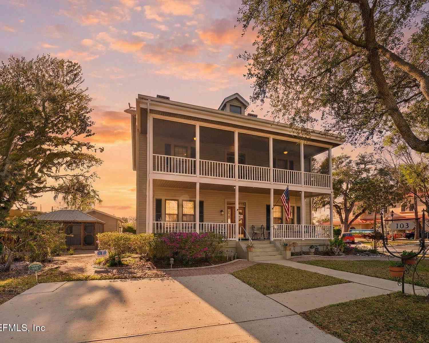 Homes For Sale - 103 S Magnolia Avenue<br/> Clay County, Green Cove Springs, FL 32043