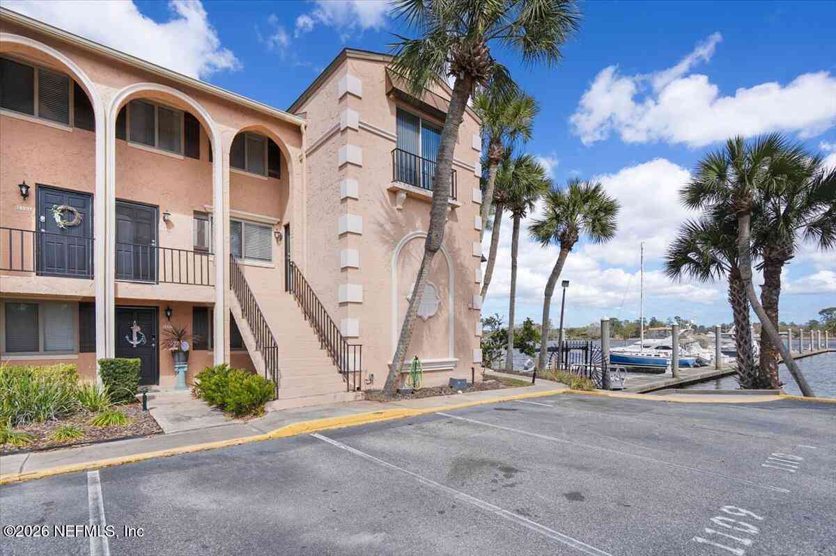 Condo For Sale - 5375 Ortega Farms Boulevard #1106<br/> Duval County, Jacksonville, FL 32210