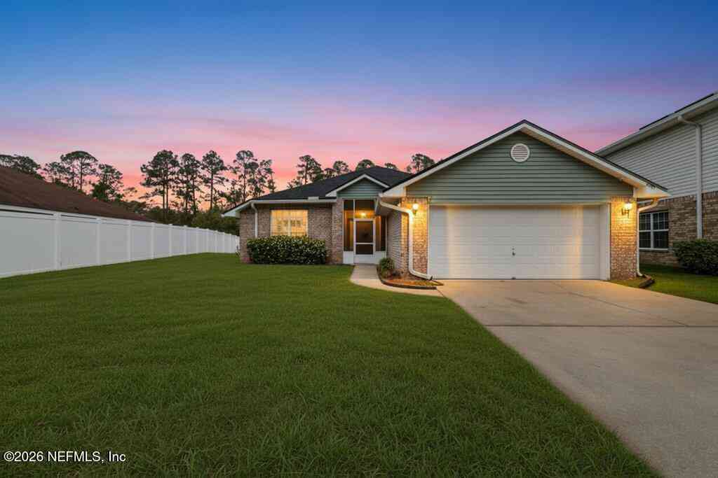 Homes For Sale - 5925 Round Table Road<br/> Jacksonville, FL 32254