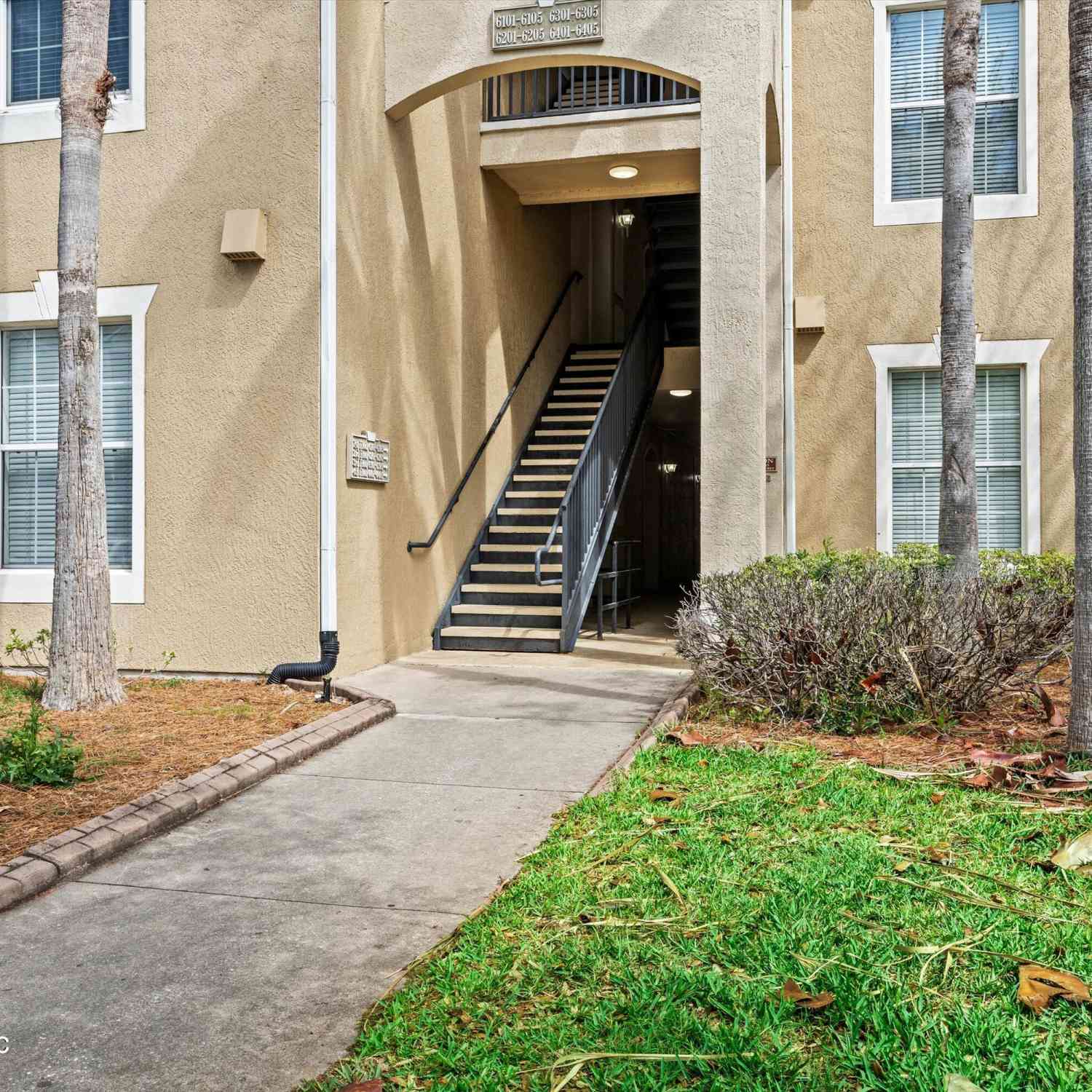 Condo For Sale - 7801 Point Meadows Drive #6104<br/> Duval County, Jacksonville, FL 32256
