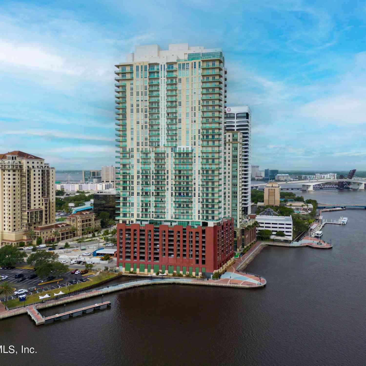 Condo For Sale - 1431 Riverplace Boulevard #2104<br/> Duval County, Jacksonville, FL 32207