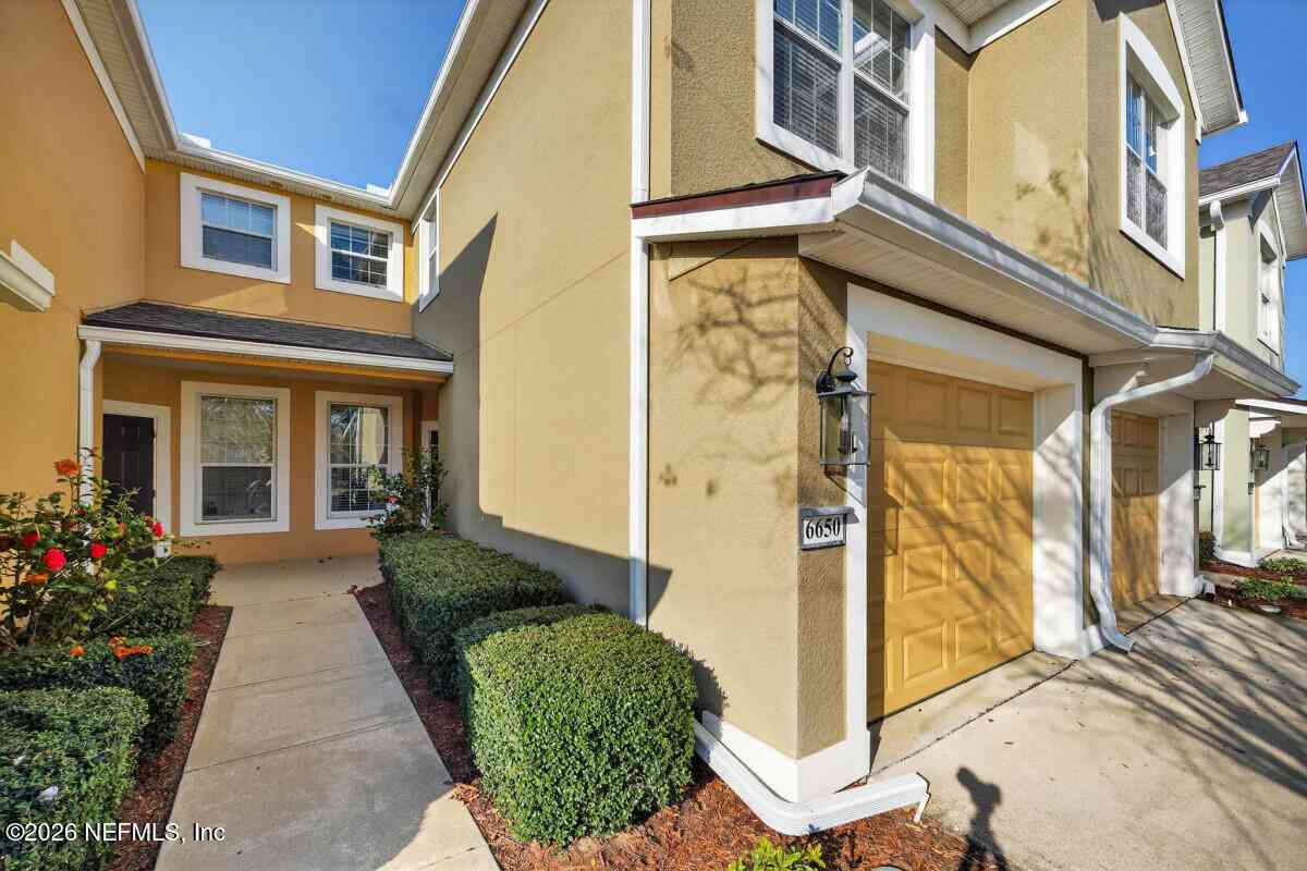 Condo For Sale - 6650 Shaded Rock Court #18C<br/> Duval County, Jacksonville, FL 32258