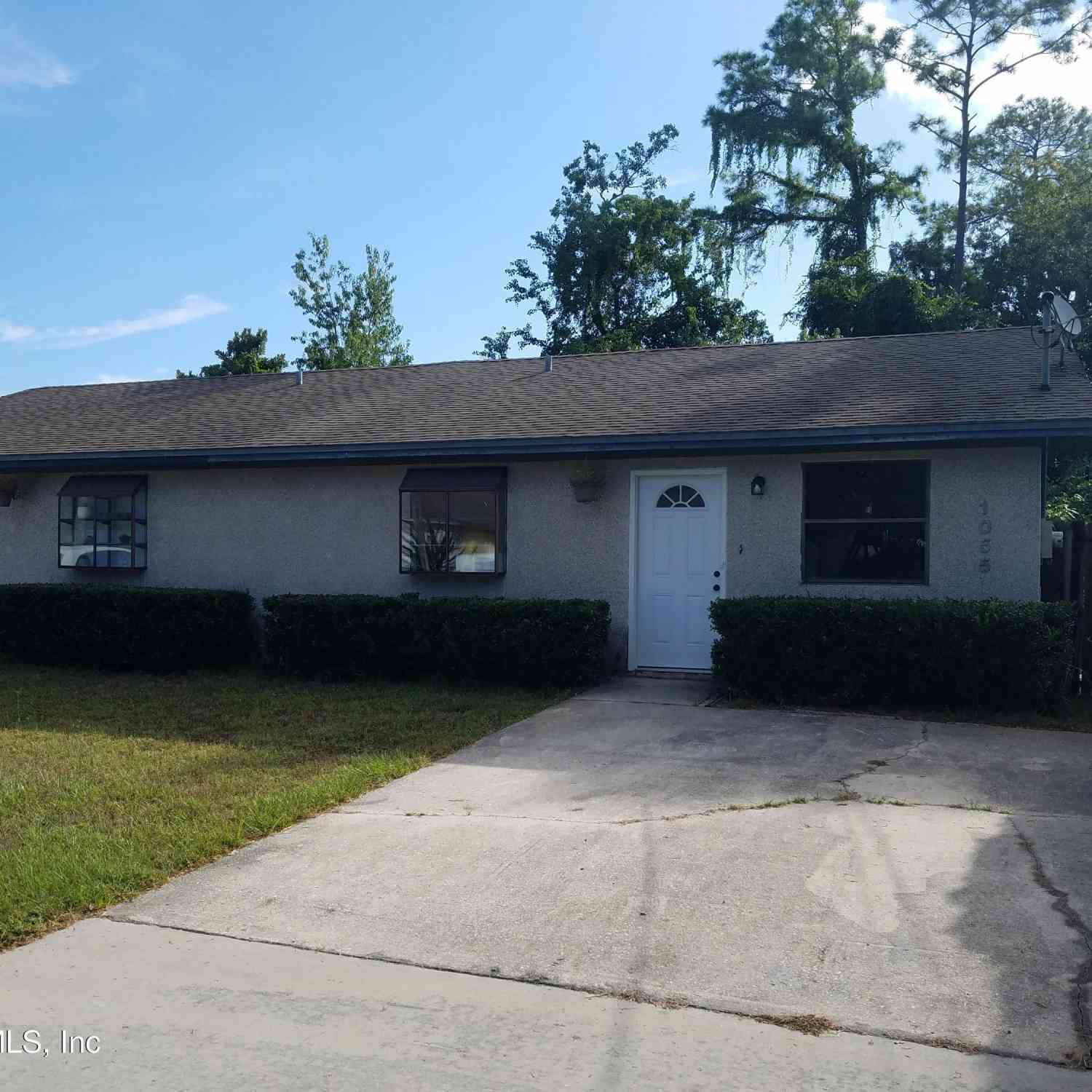 Townhouse For Rent - 1055 Stocks Street<br/> Atlantic Beach, FL 32233