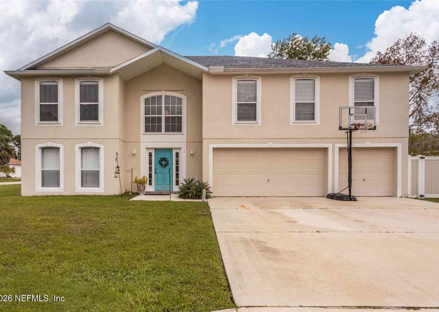 Homes For Sale - 1 Pineland Lane<br/> Palm Coast, FL 32164