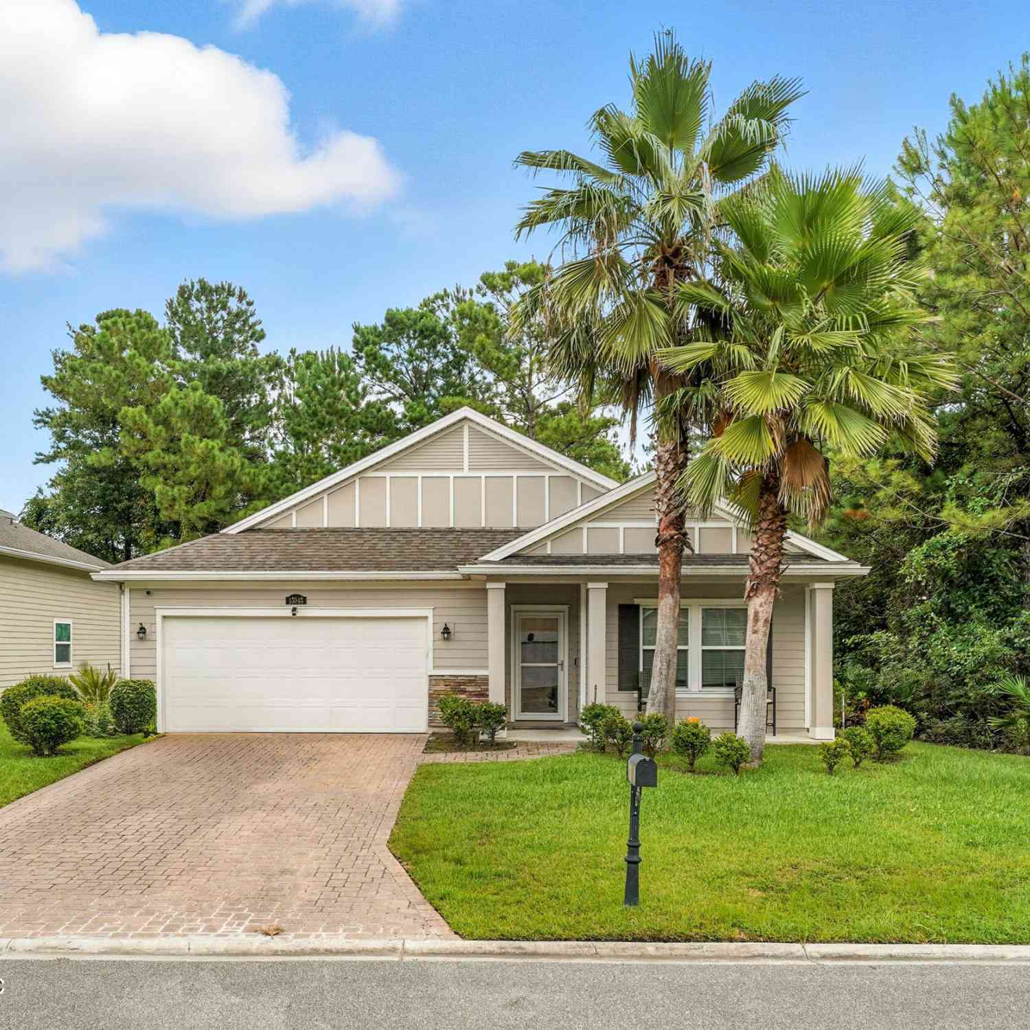 Homes For Sale - 15943 Baxter Creek Drive<br/> Jacksonville, FL 32218