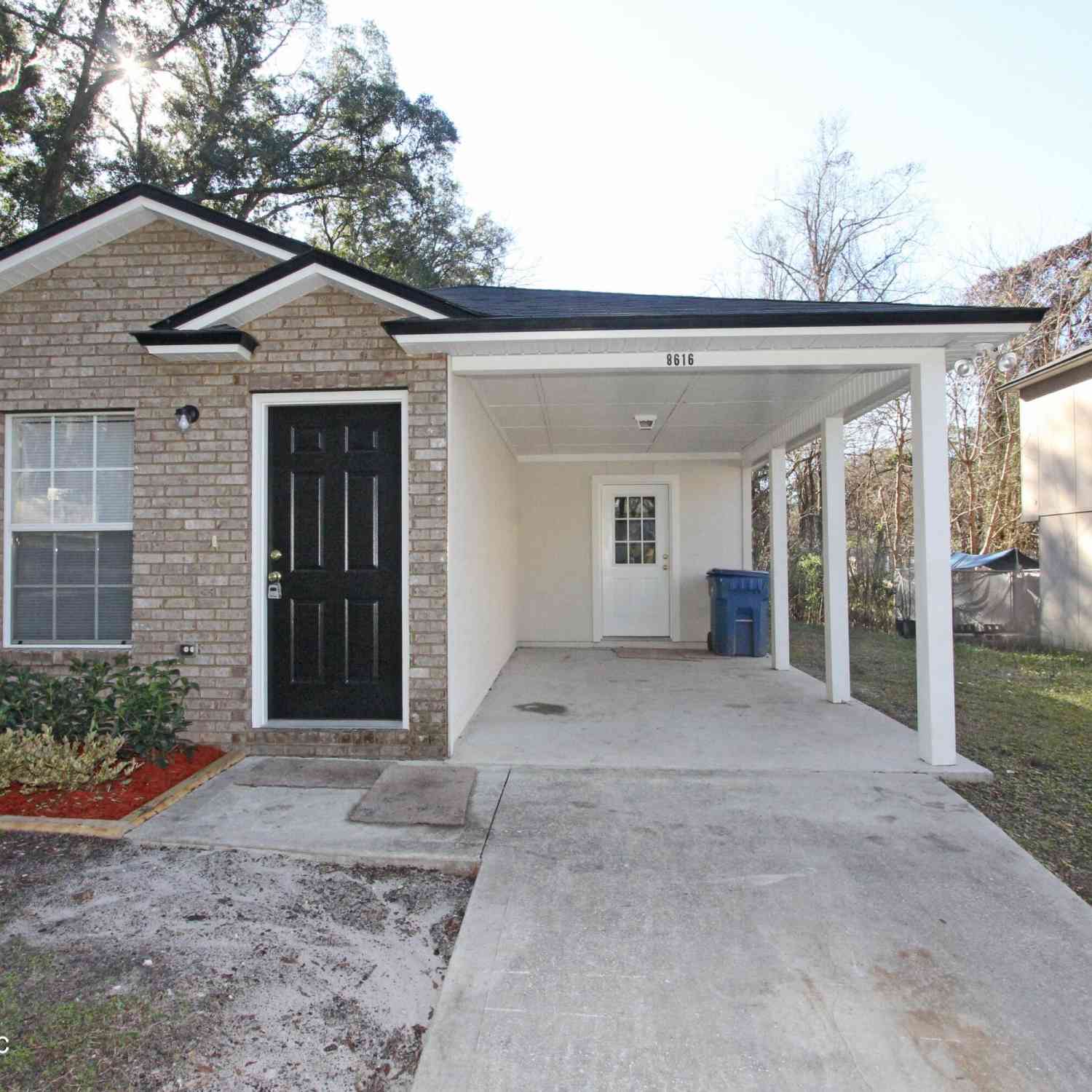Homes For Sale - 8616 Jasper Avenue<br/> Jacksonville, FL 32211