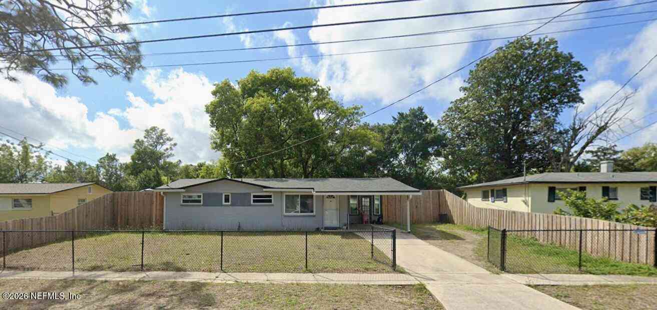 Homes For Sale - 175 Parkwood Drive<br/> Orange Park, FL 32073